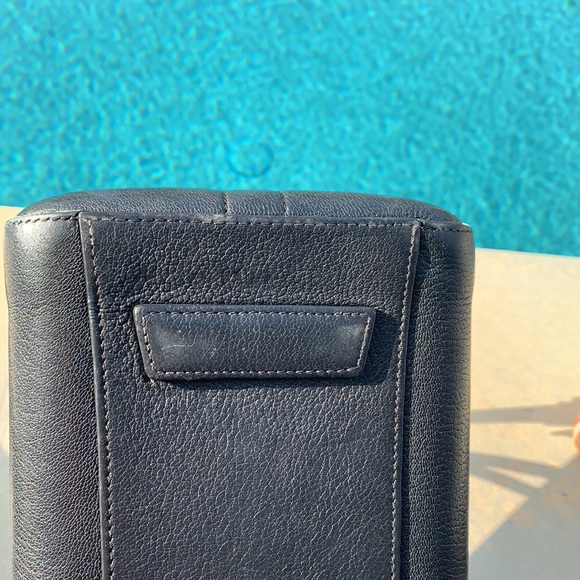 Givenchy Medium Antigona Black Leather Shoulder Bag - Picture 8 of 10